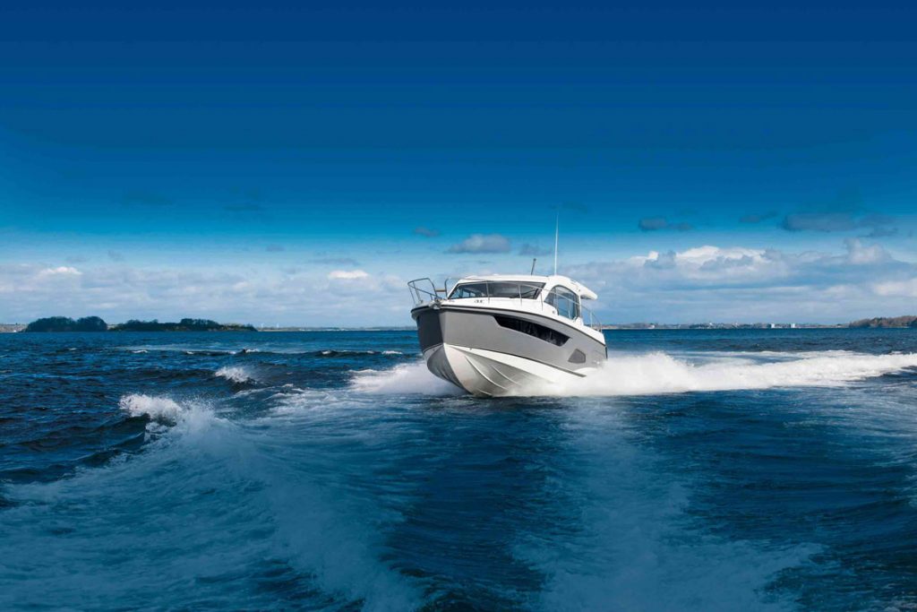 Sealine C390 for Sale Brokerage FYS Baleares