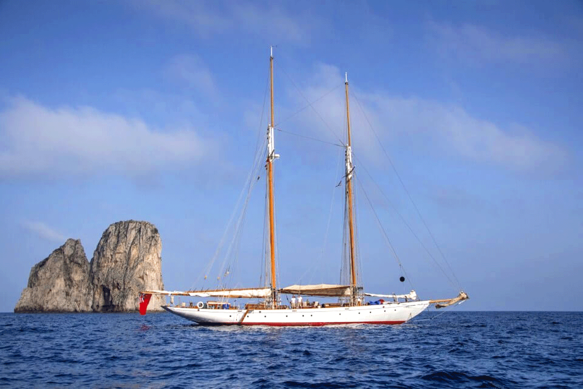 Puritan Classic Sailing Yacht Charter FYS Mallorca
