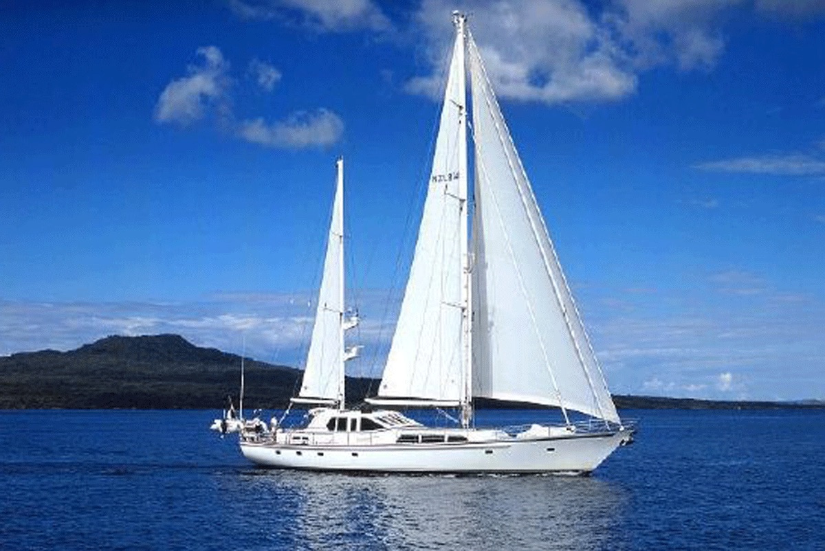 Alloy Yachts Pilothouse for sale FYS Mallorca