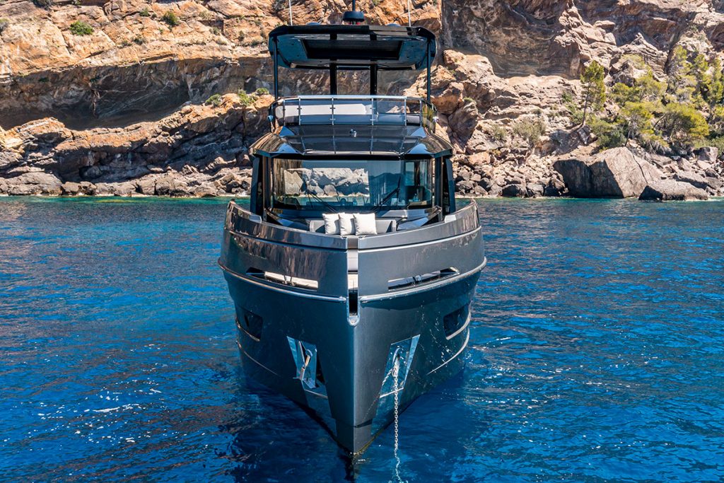 Explorer 62 for sale with Flensburger Yacht Service Mallorca office