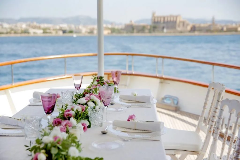 Falcao Uno for charter yacht events big groups FYS Mallorca