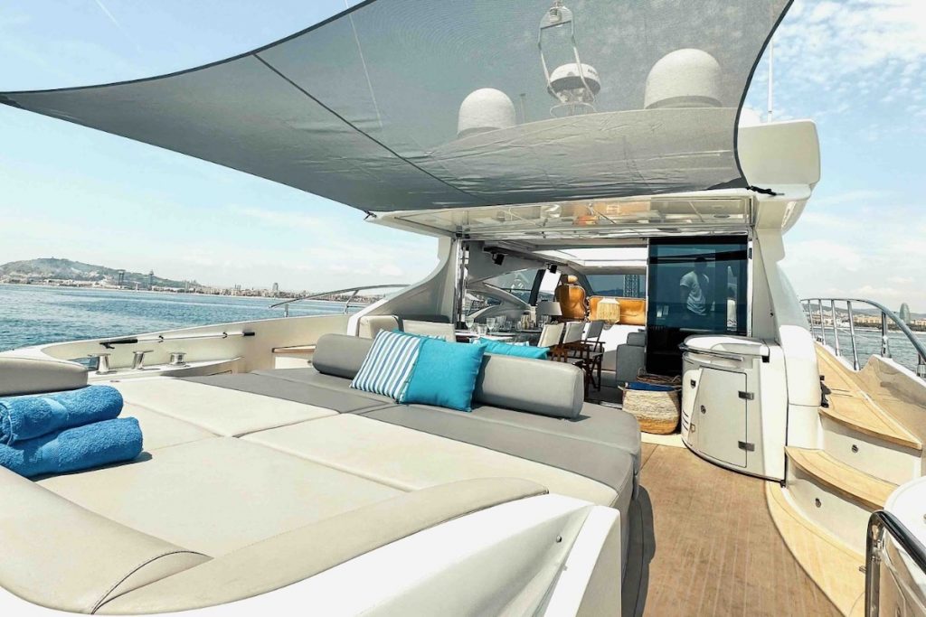 Azimut 68S Esperanza motor yacht for charter FYS Mallorca