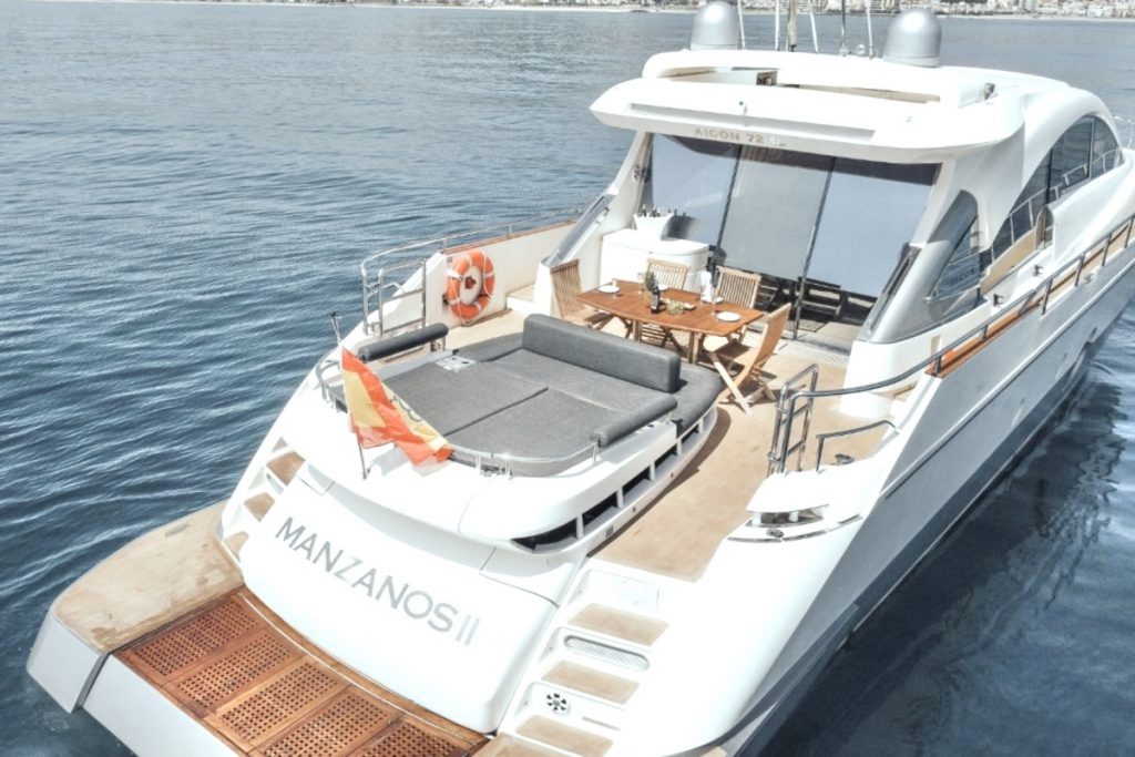 Aicon 72SL Manzanos || motor yacht for charter FYS Mallorca