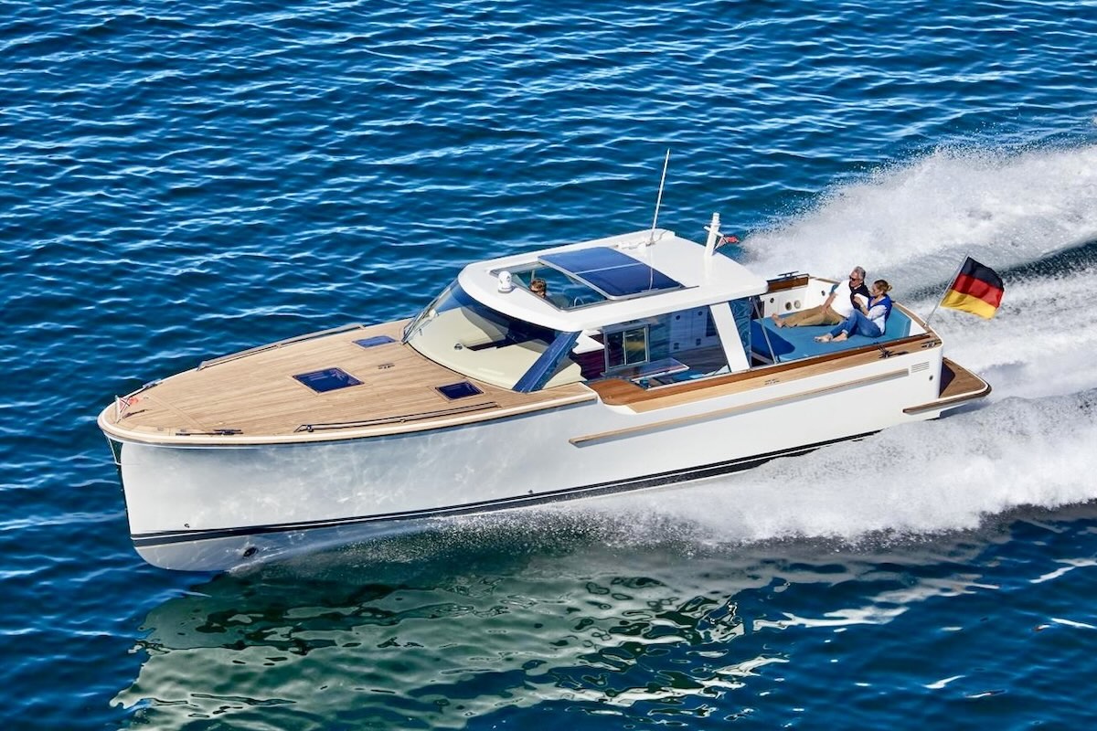 Kiel Classic 44 MIA motor yacht for sale FYS Mallorca Baltic Flensburg