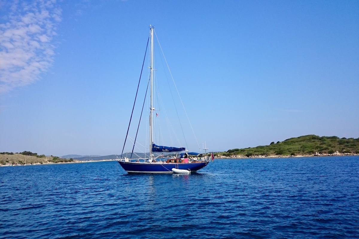 classic sailing yacht regatta charter Lilli FYS Mallorca classic regattas charter Spain France
