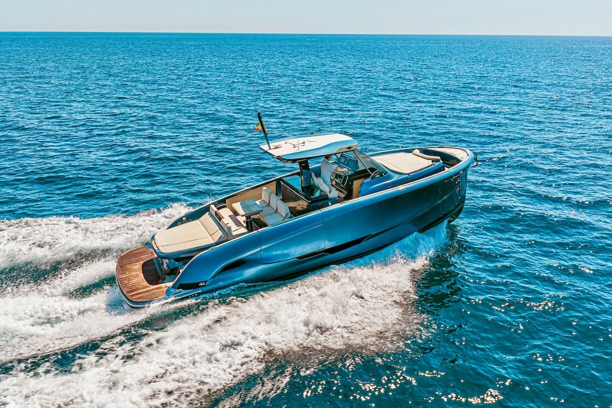Solaris Power 44 Open for charter Copito de Nieve motor yacht FYS Mallorca Palma Balearic Islands motor boat day charter