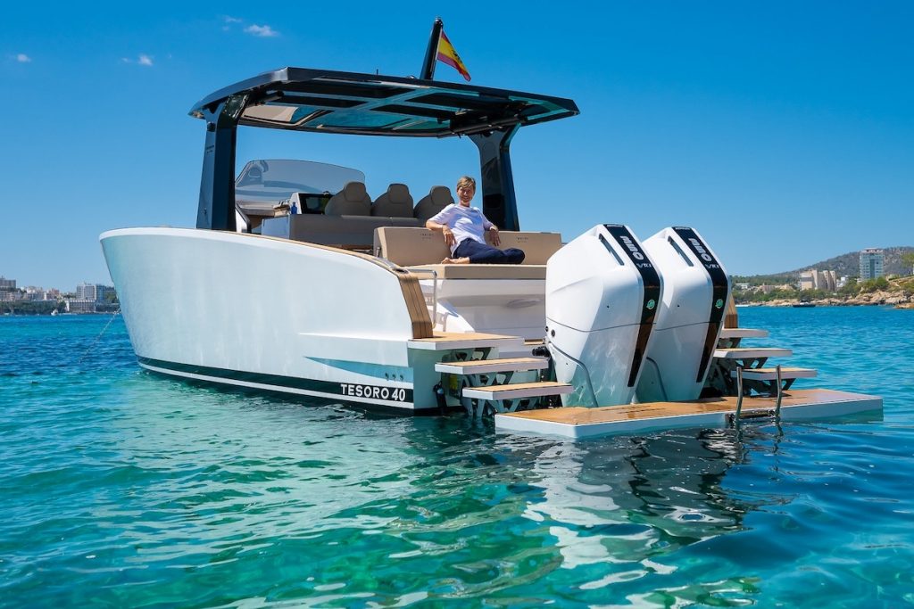 Tesoro T40 Outboard „Joya“ for charter Tesoro T40 Outboard „Joya“ for charter Mallorca Ibiza Balearics FYS