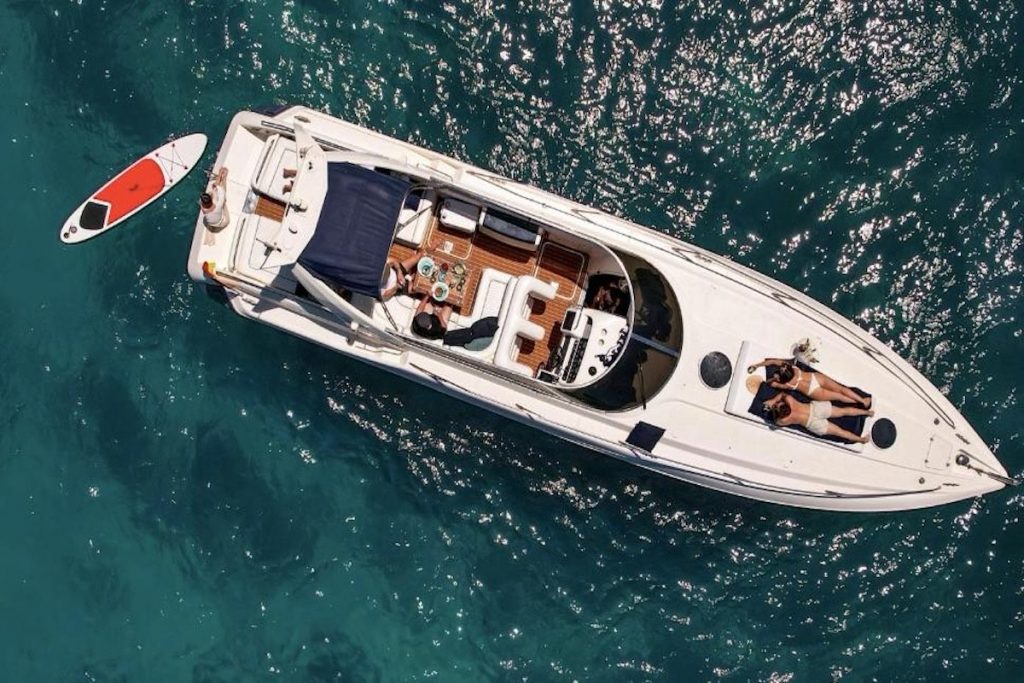 Sunseeker Apache 45 for charter Mallorca Ibiza Balearics FYS Mallorca