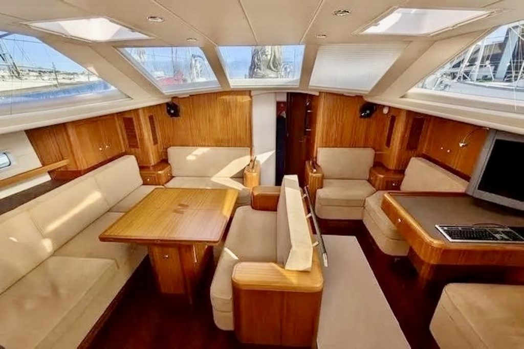 Najad 570 cc Gulliver sailing yacht for sale FYS Mallorca bluewater cruiser