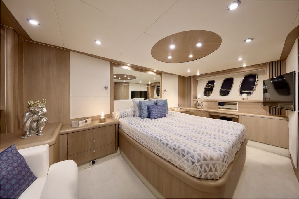 Sunseeker Predator 72 NUMBER 9 for charter Sunseeker Predator 72 NUMBER 9 for charter, Ibiza, 12 guests, seabob, wakeboard, fys Mallorca