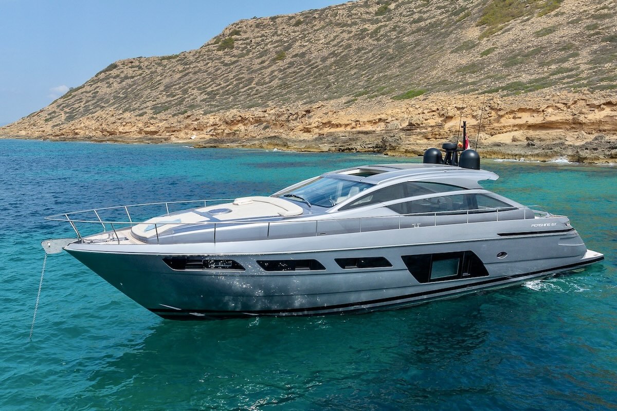 Pershing 6X DR. NO for charter motor yacht, Ibiza, 12 guests, stabilizers, wakeboard, fys Mallorca